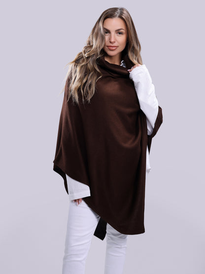 Elara Poncho